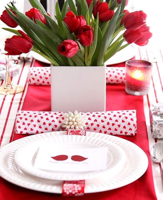 Valentines Day Table Setting